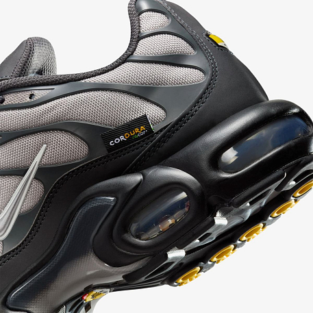 Кроссовки NIKE AIR MAX PLUS