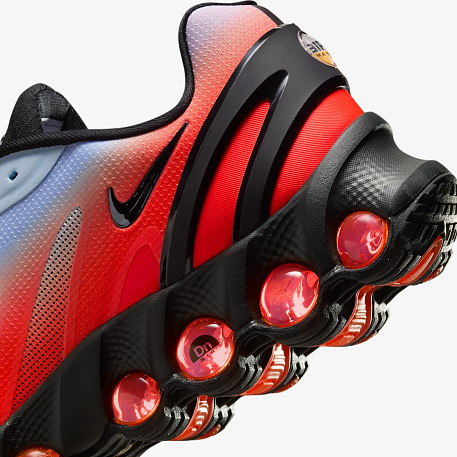 Кроссовки NIKE AIR MAX DN8