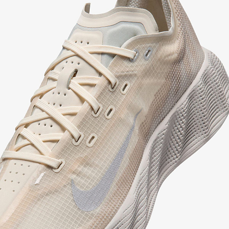 Кроссовки NIKE AVA X