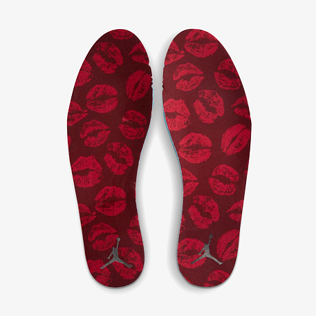 Кроссовки WMNS AIR JORDAN 1 LOW SE