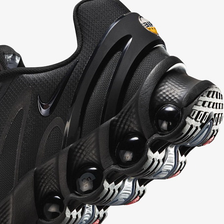 Кроссовки NIKE AIR MAX DN8