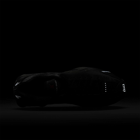 Кроссовки NIKE SHOX R4